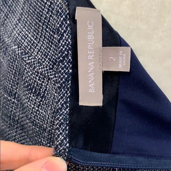 LAST CHANCE Banana Republic navy & white tweed skirt - Picture 6 of 8